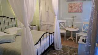 Гостевой дом Pensiune-Restaurant Tara Luanei Сэрата-Монтеору Двухместный номер с 1 кроватью и видом на сад (в римском стиле)-1